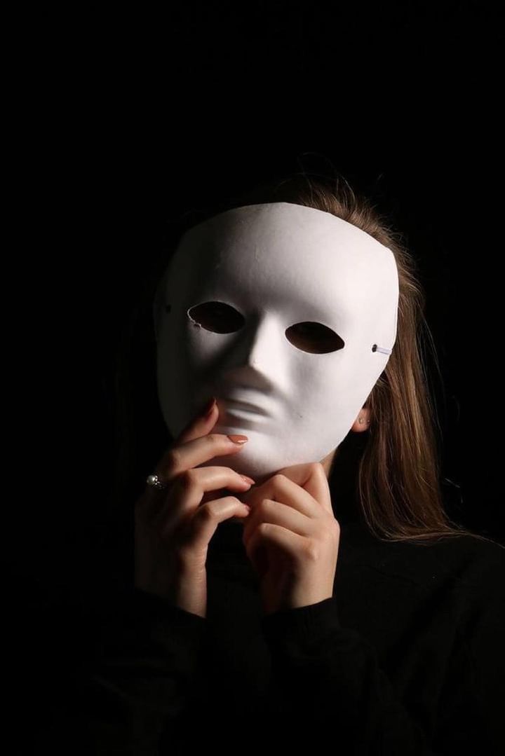 За маской "я в порядке": почему жертвы домашнего насилия молчат?